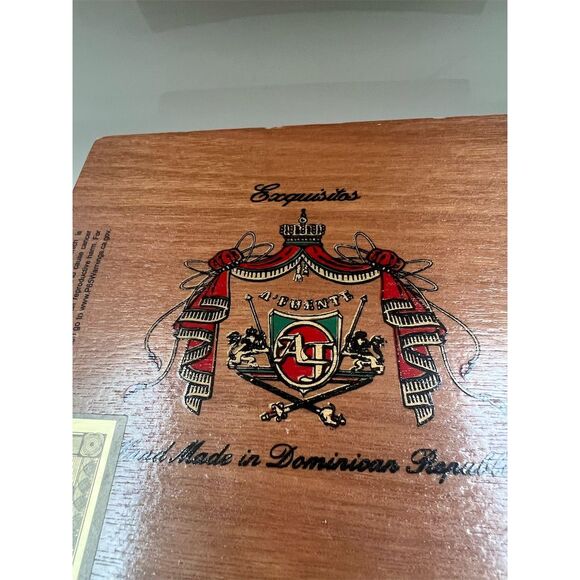 Arturo Fuente Exquisitos Empty Wooden Cigar Box Dominican Republic - Picture 3 of 16